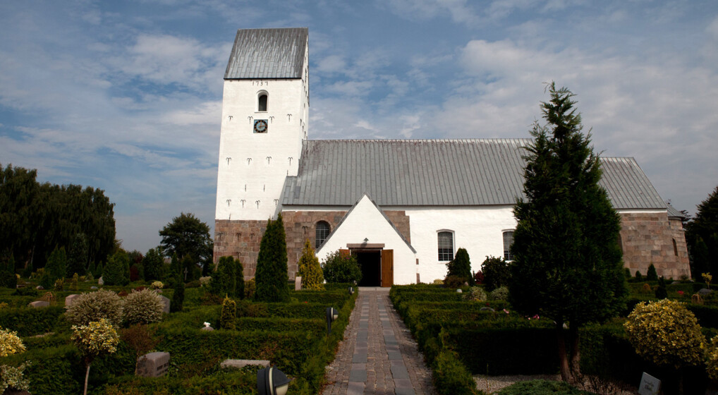 Ølgod Kirke. Foto: Tina Danielsen Kirkegård